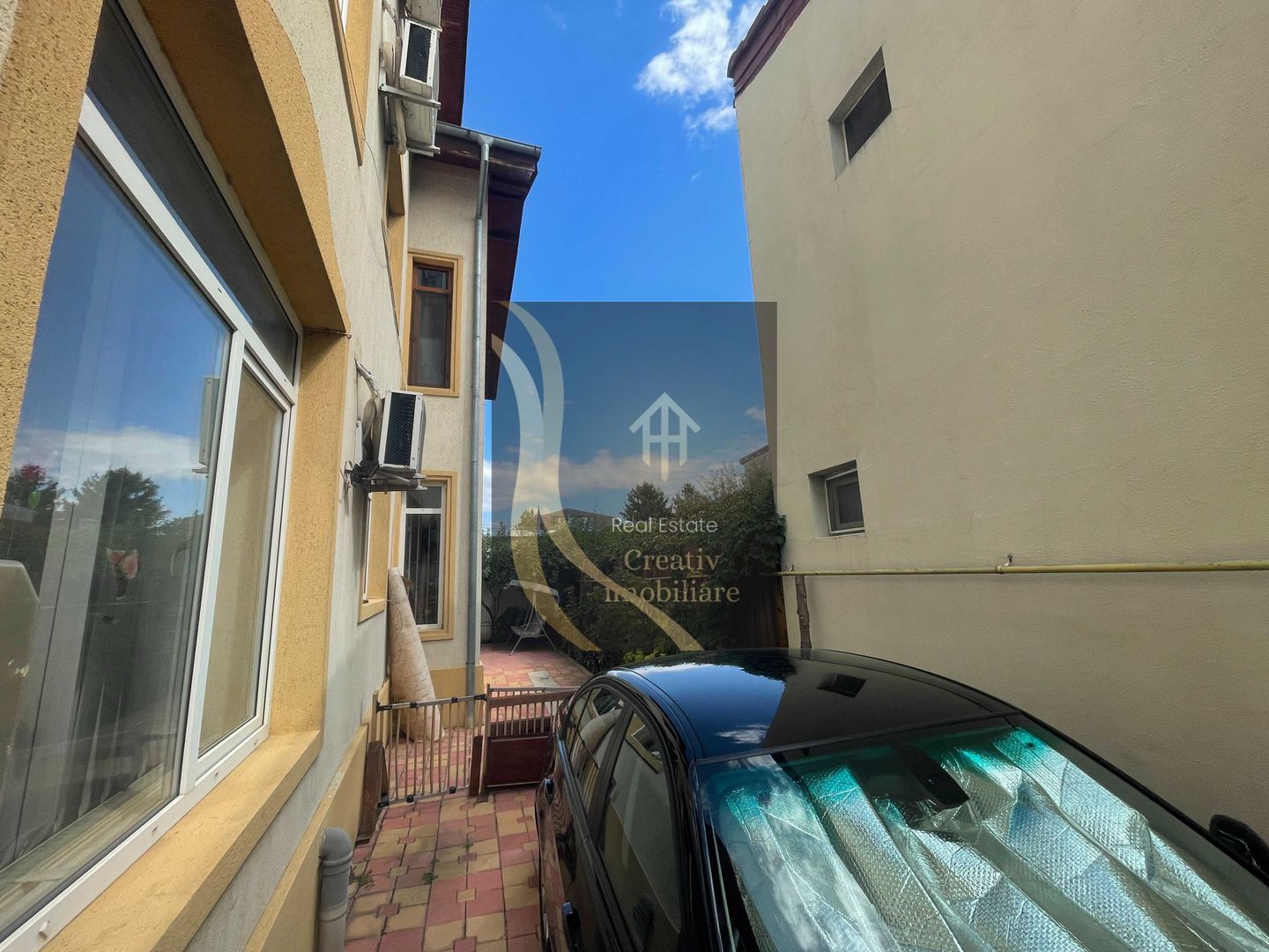 Vila Individuala P+1+M Zona linistita Sector 1 - Poză 3