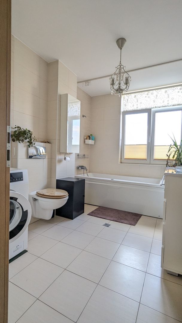 Apartament spatios 100 mp cu lift si 50 mp de terase - Poză 23