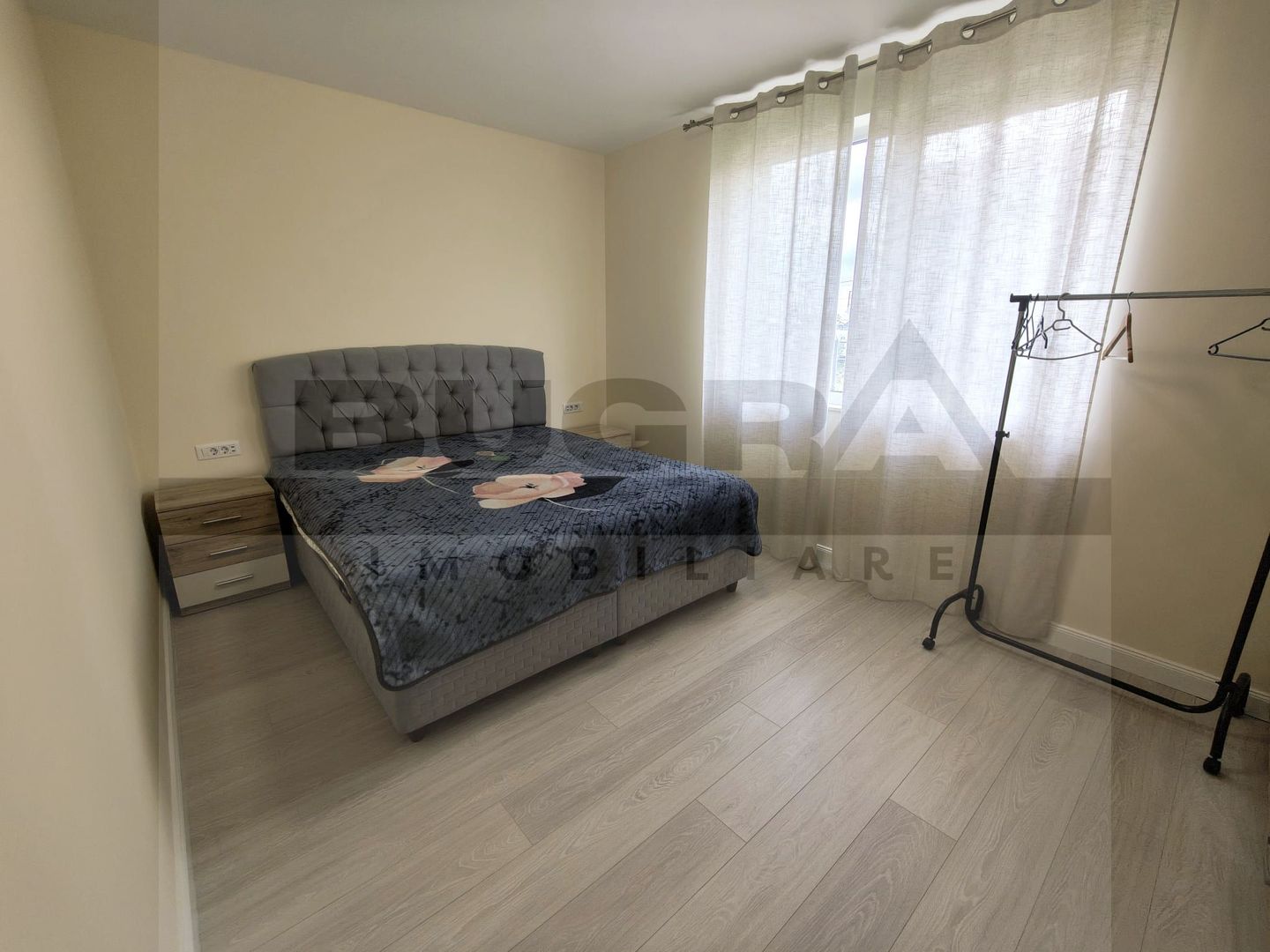 Casă nouă de închiriat în Dezmir – 4 dormitoare, 3 băi - Poză 8