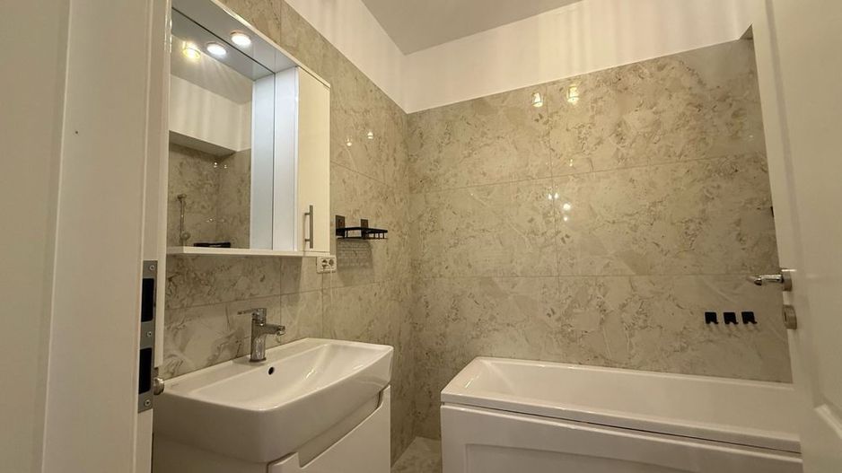 Studio Modern, Central Adress Residence, etaj 1 - Poză 6