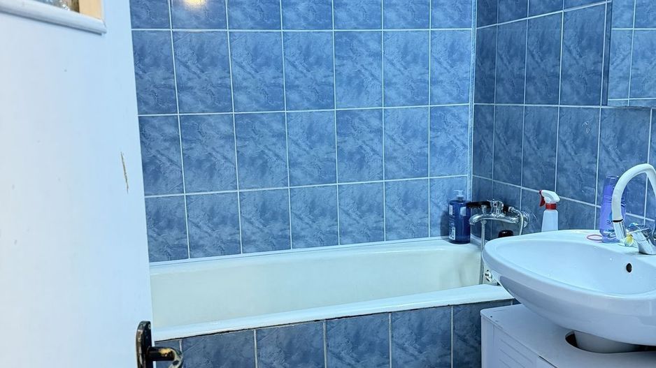De Închiriat: apartament 3 camere zona Giurgiului - Poză 9