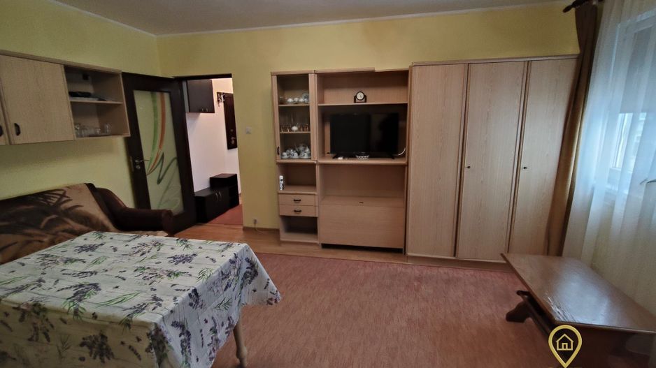 APARTAMENT CU 2 CAMERE DE ÎNCHIRIAT – VELENȚA, STRADA RĂZBOIENI - Poză 4
