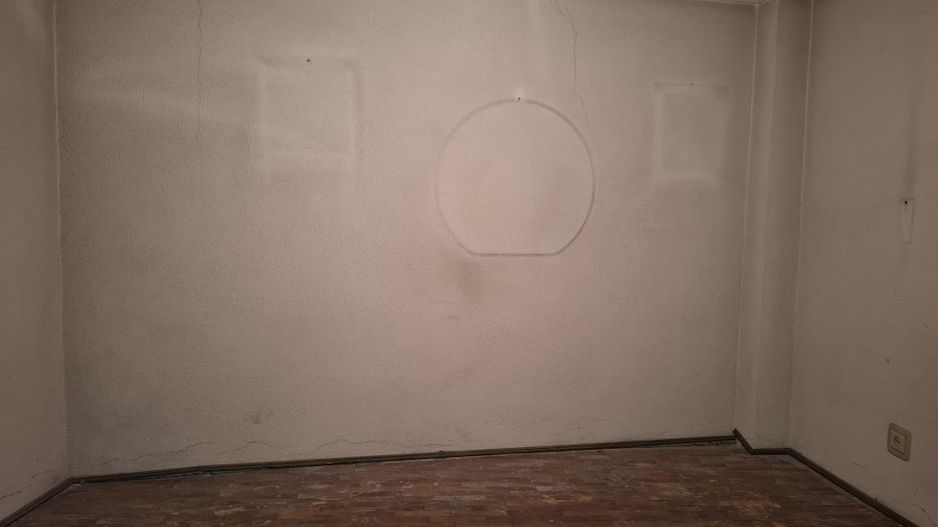 URGENT!, TEREN IN PROPRIETAE, RENOVATA IN 1996, NEGOCIABIL - Poză 8