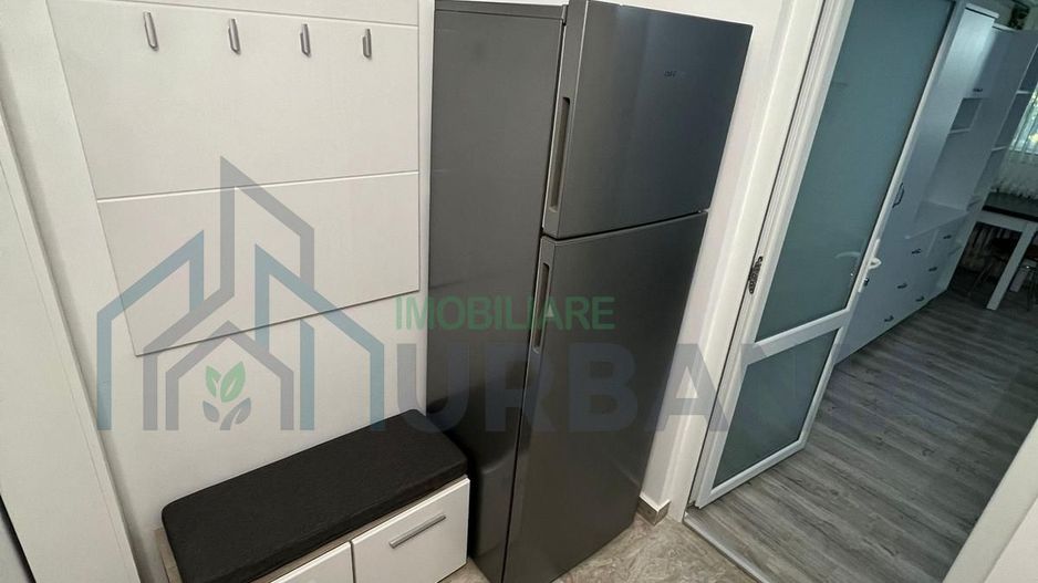 Apartament 1 cameră, 32 m², etaj 3, zona Podul de Piatră - Poză 3