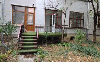 ideal pentru studenti sau o familie, cladire istorica, centrala proprie - Poză 18