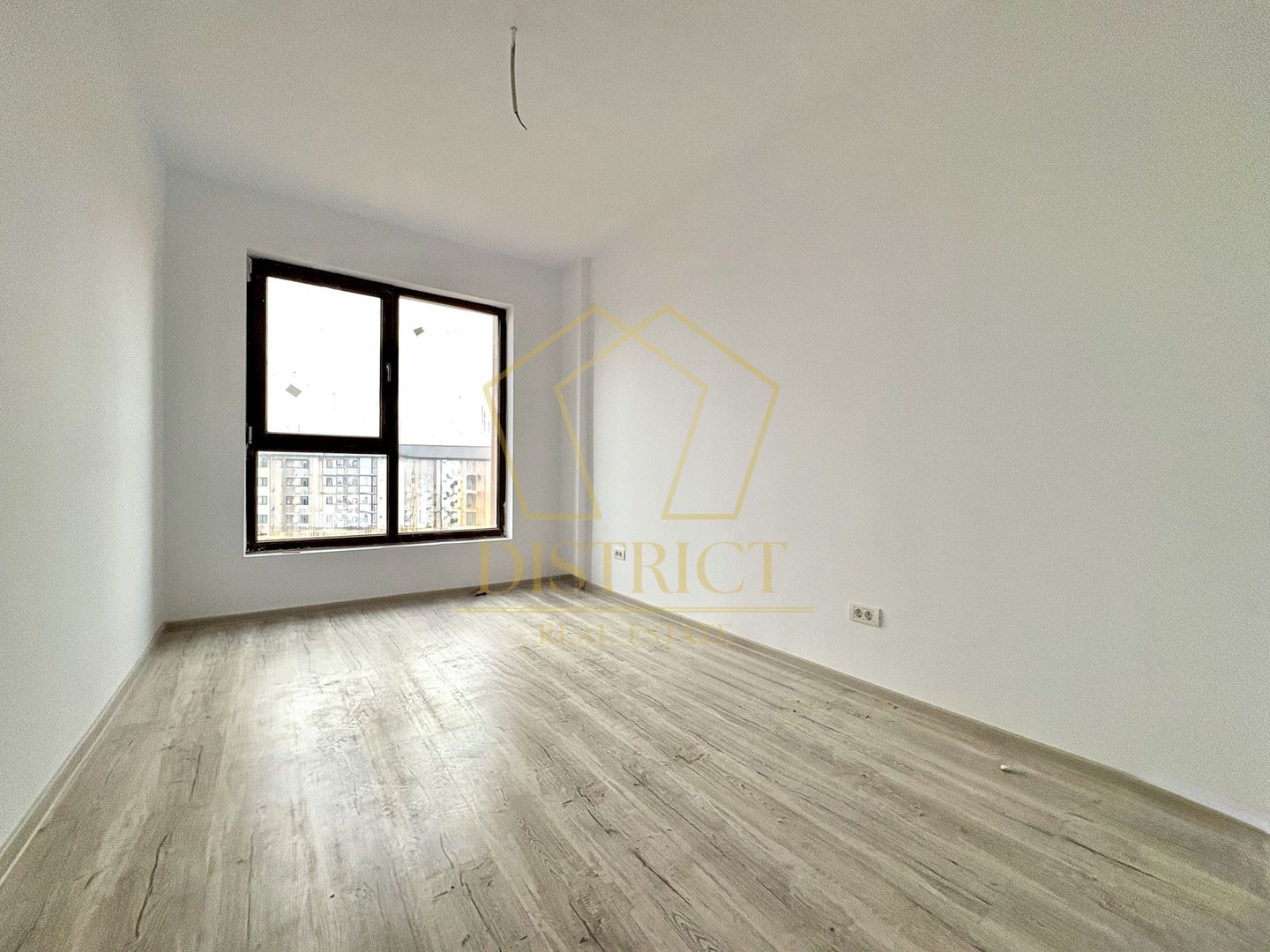 Apartament cu 3 camere si 2 bai + curte de 26mp  | Giroc | ESO - Poză 5