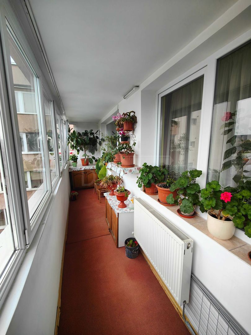Persoana fizica vand apartament cu 3 camere - Poză 7