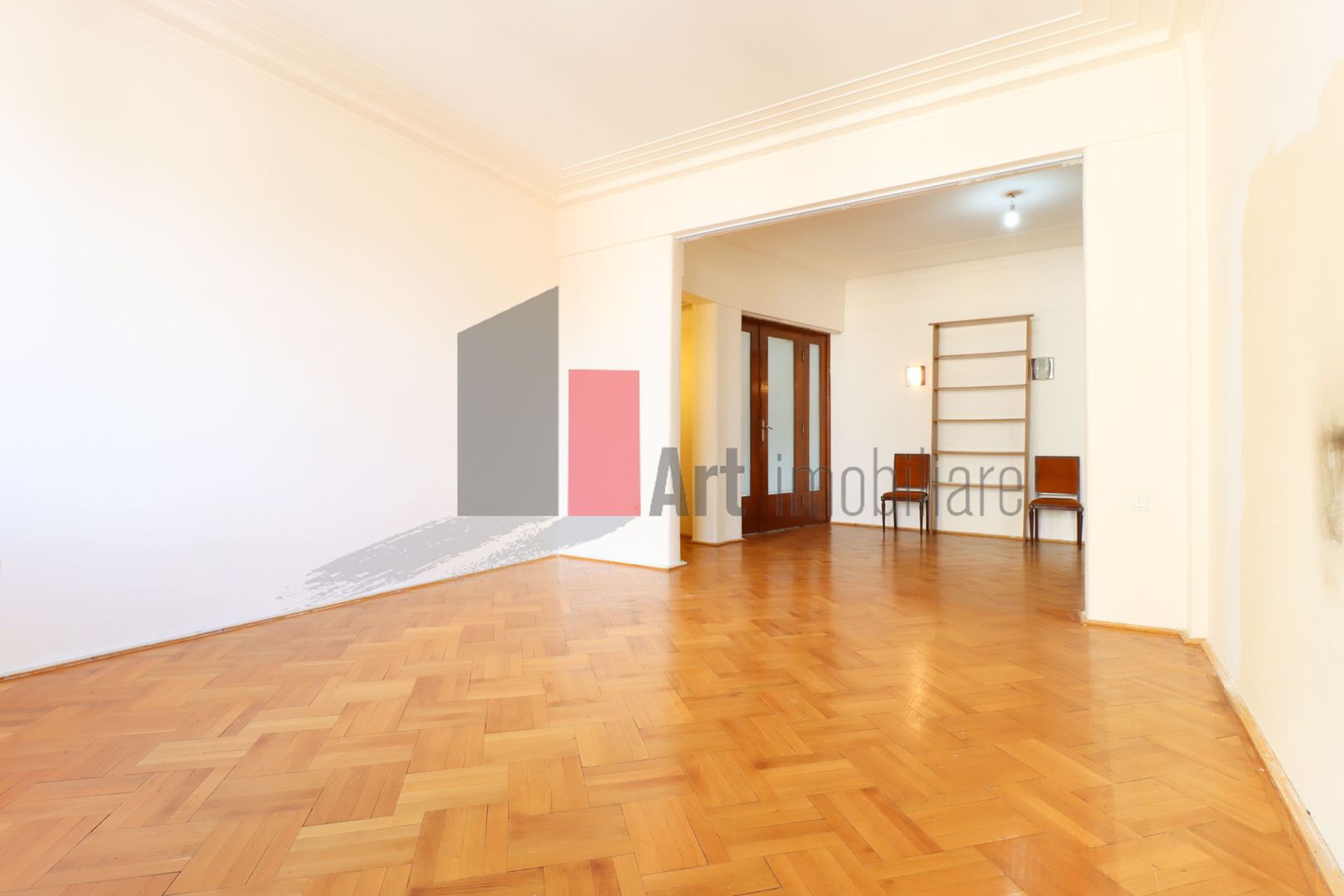 Apartamentul "DEKORA", bloc Art Deco, interior compartimentat de exceptie - Poză 10