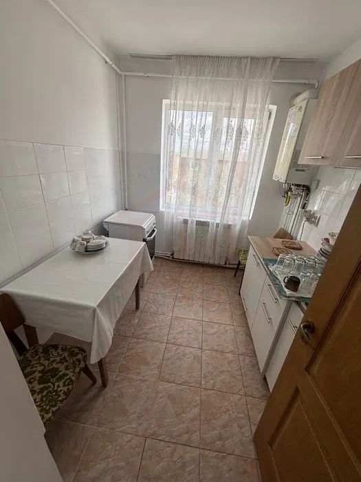 Vanzare apartament cu 3 camere, Ultracentral, pret 83.000 EURO, sup.68 - Poză 3
