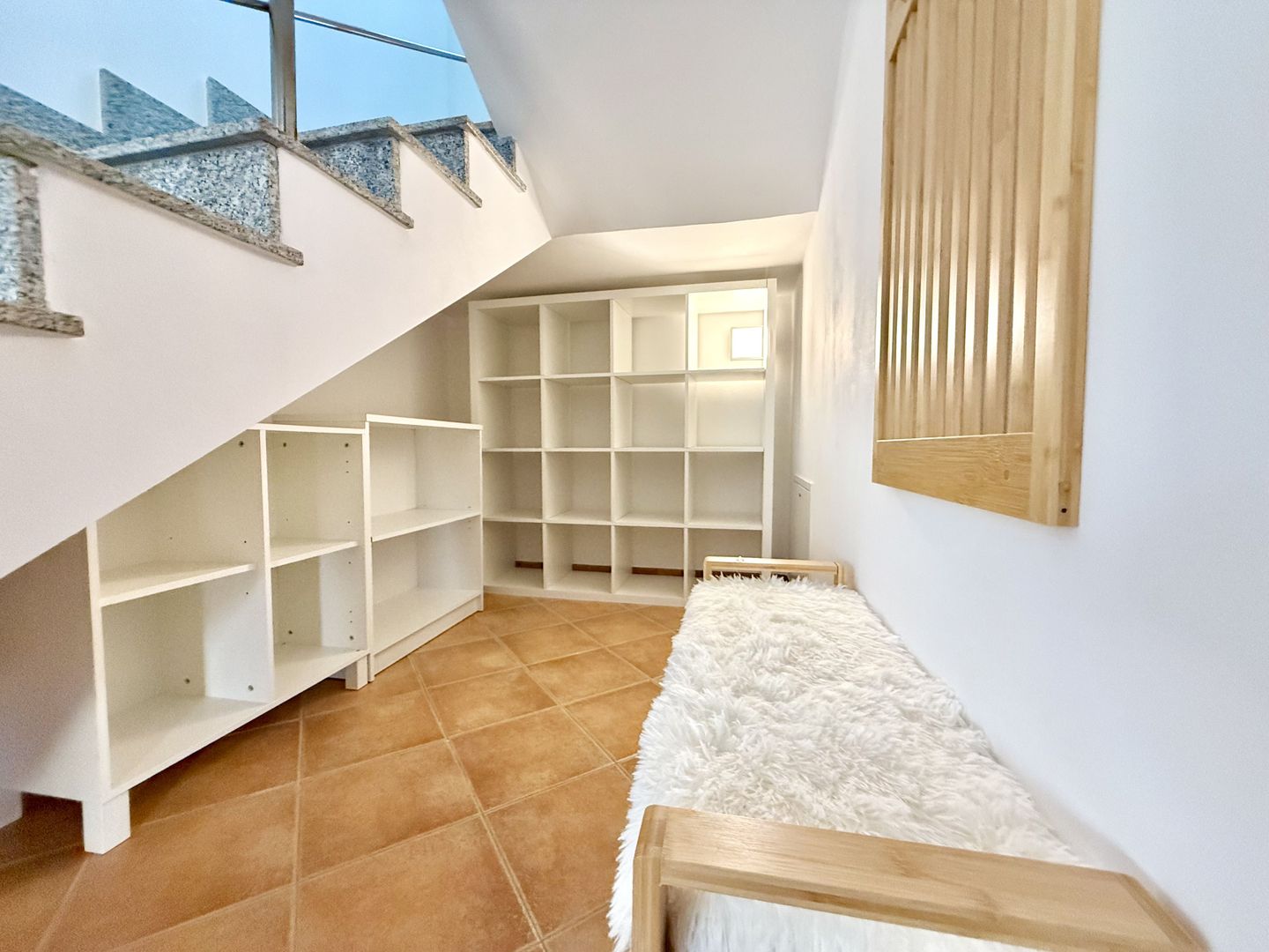 Casă tip triplex în zona centrală Dumbrăvița - Poză 8