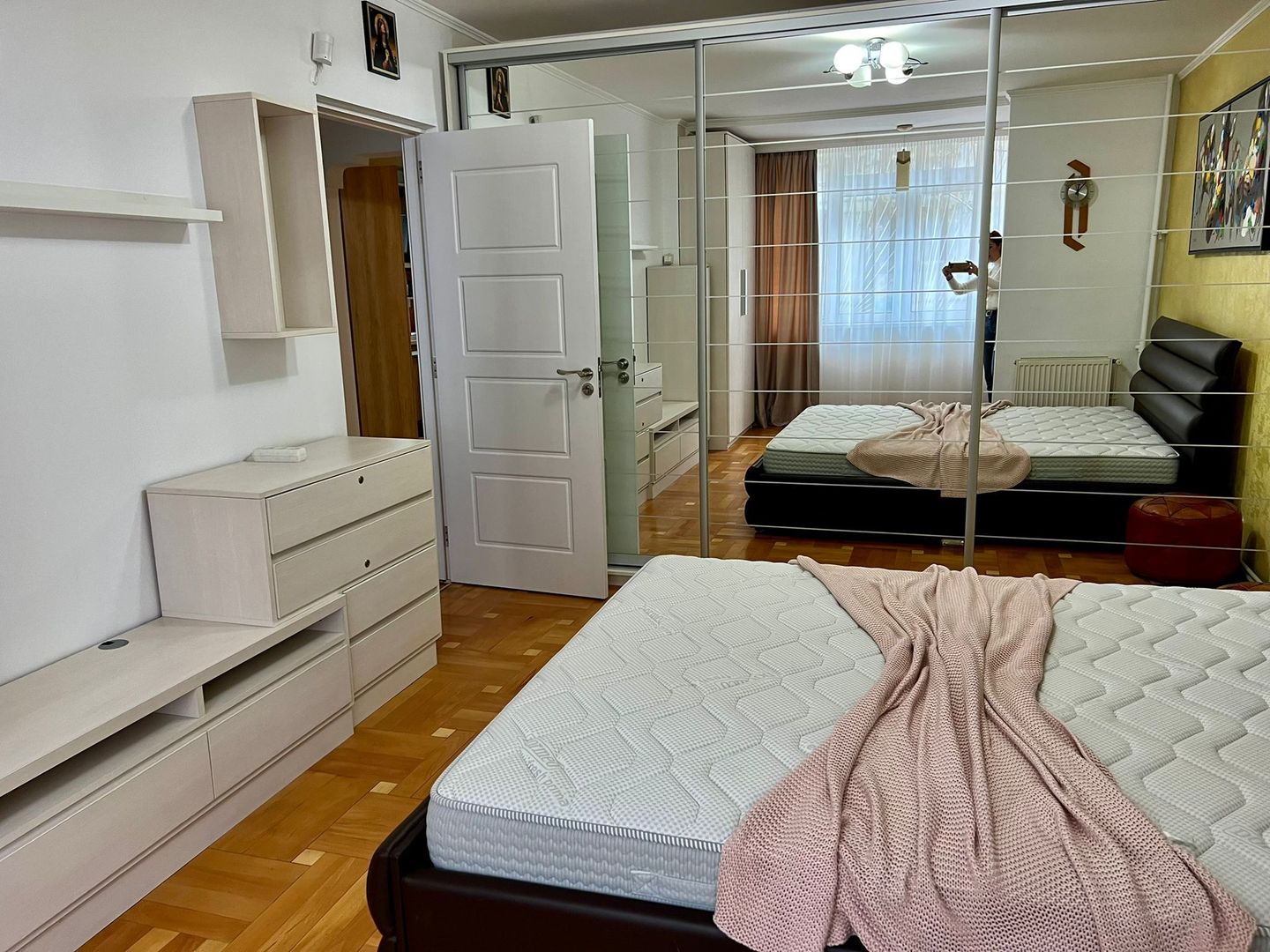 Apartament 3 camere Drumul Taberei Parc Moghioros - Poză 11