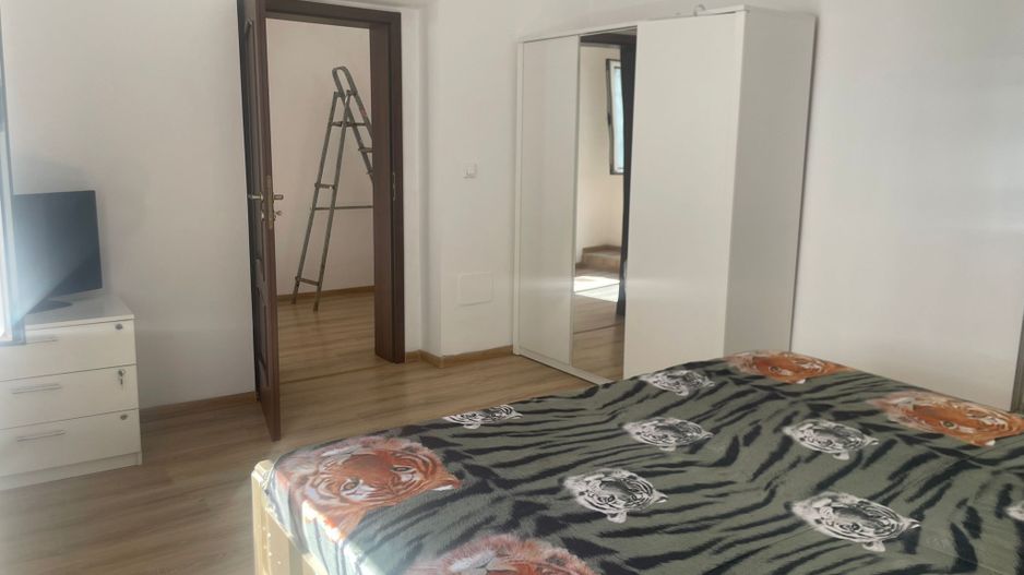 Casa de inchiriat - 200 mp - 6 dormitoare - Str. Tecuci - Poză 4