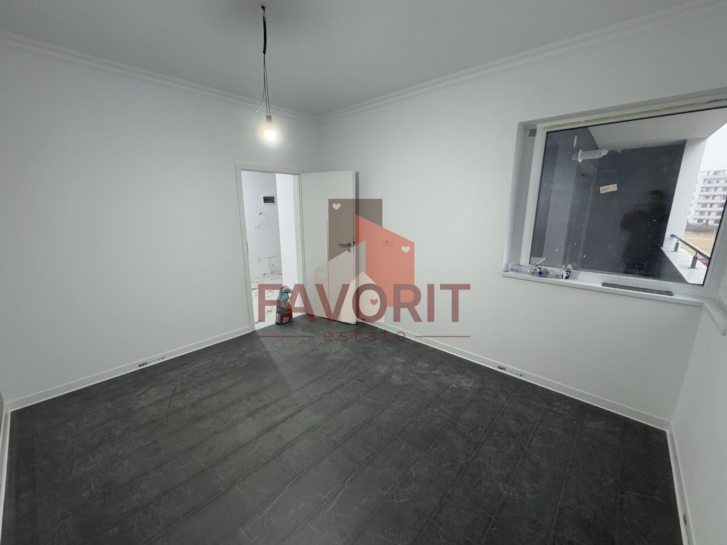 Etaj 1. Bloc nou. Loc de parcare inclus - Poză 3