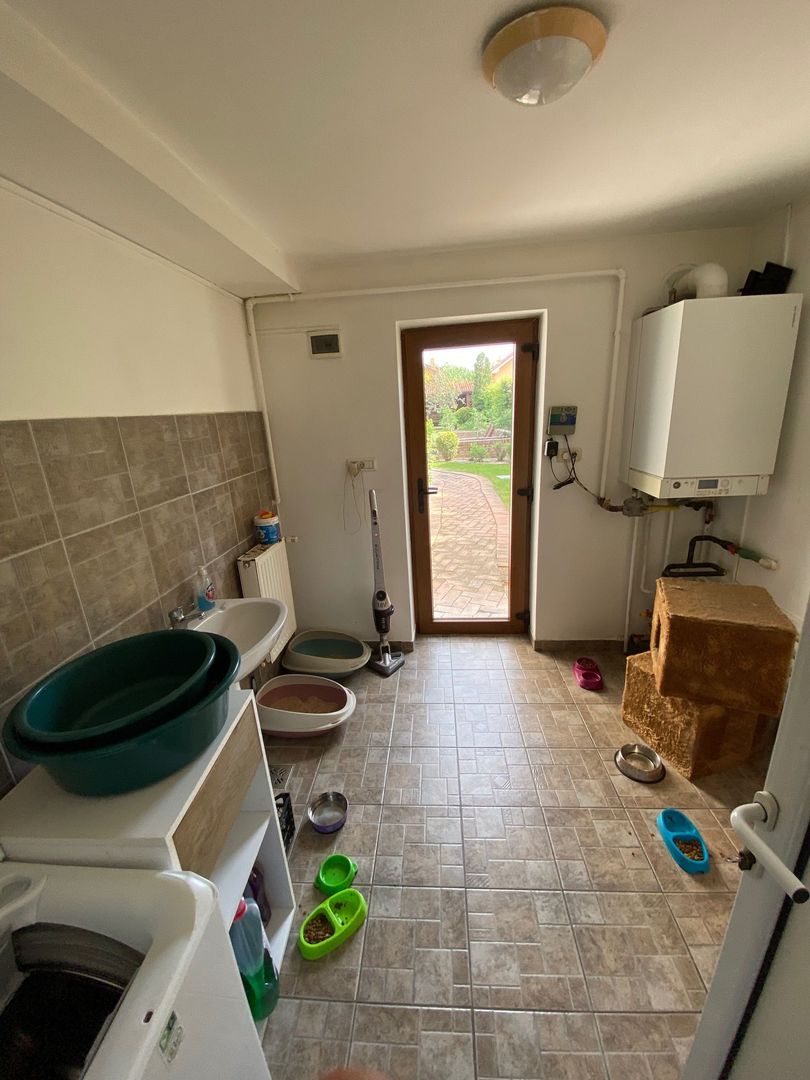 Casa in stil clasic zona Ghiroda - Poză 17