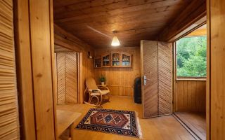 Casa de vacanta, intr- o ariere admirabila, Lunca Bradului - Poză 8