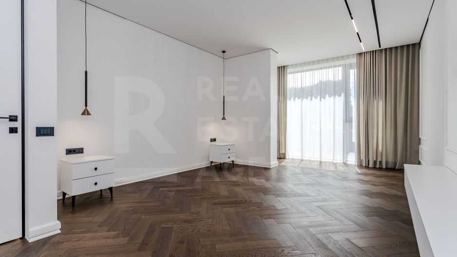 Chirie, apartament, 4 camere, str. Universității, Centru - Poză 9