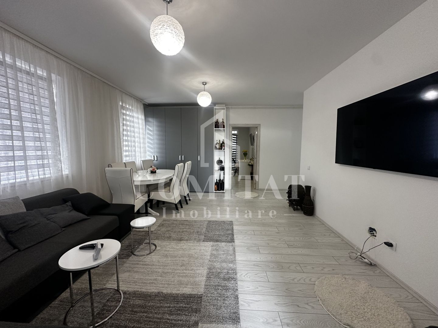 Apartament la etaj intermediar | Parcare | Zona Str Sportului - Poză 2