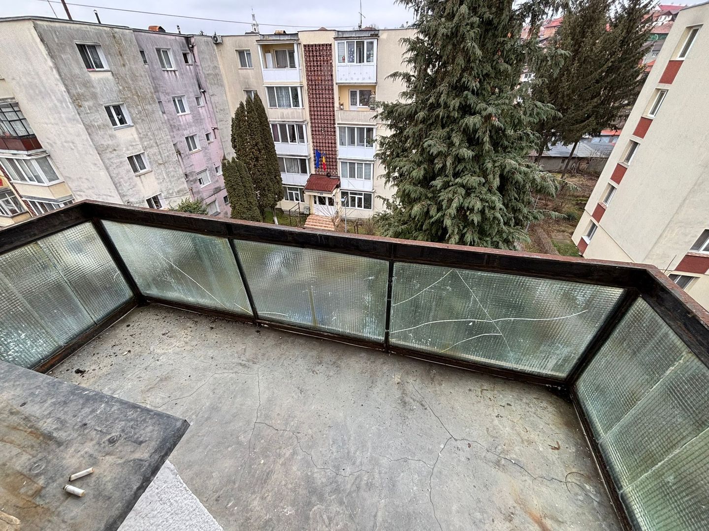 Apartament cu 3 camere (Reghin) - Poză 10