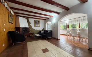 Casa / Pensiune 5 dormitoare Manastirea Humorului - Poză 9