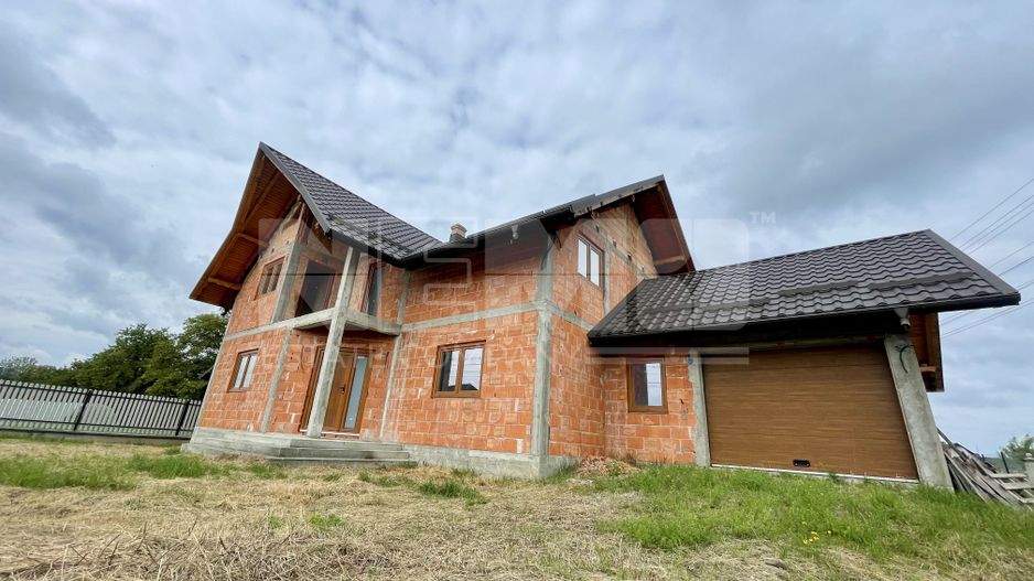 CASA LA ROSU DIN CARAMIDA + GARAJ I 12,5 ARI I VICOV DE SUS I - Poză 3