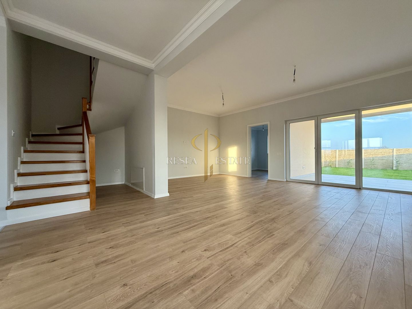 Duplex modern 5 camere| 113 mp + 320 mp teren| Mosnita Nouă - Poză 5