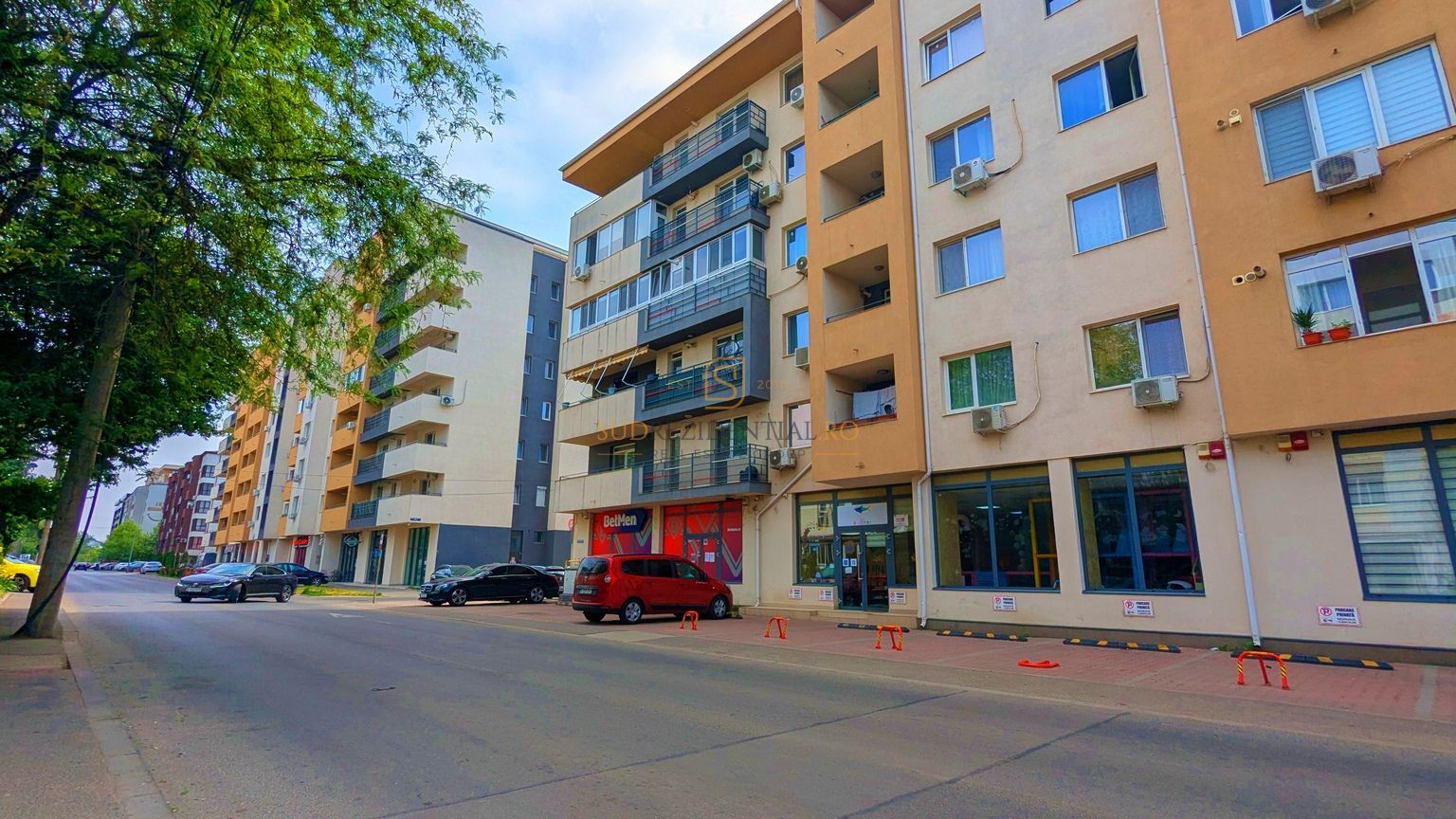 Spațiu comercial 164 mp, vitrină stradală, Metalurgiei Park, Sector 4 - Poză 3