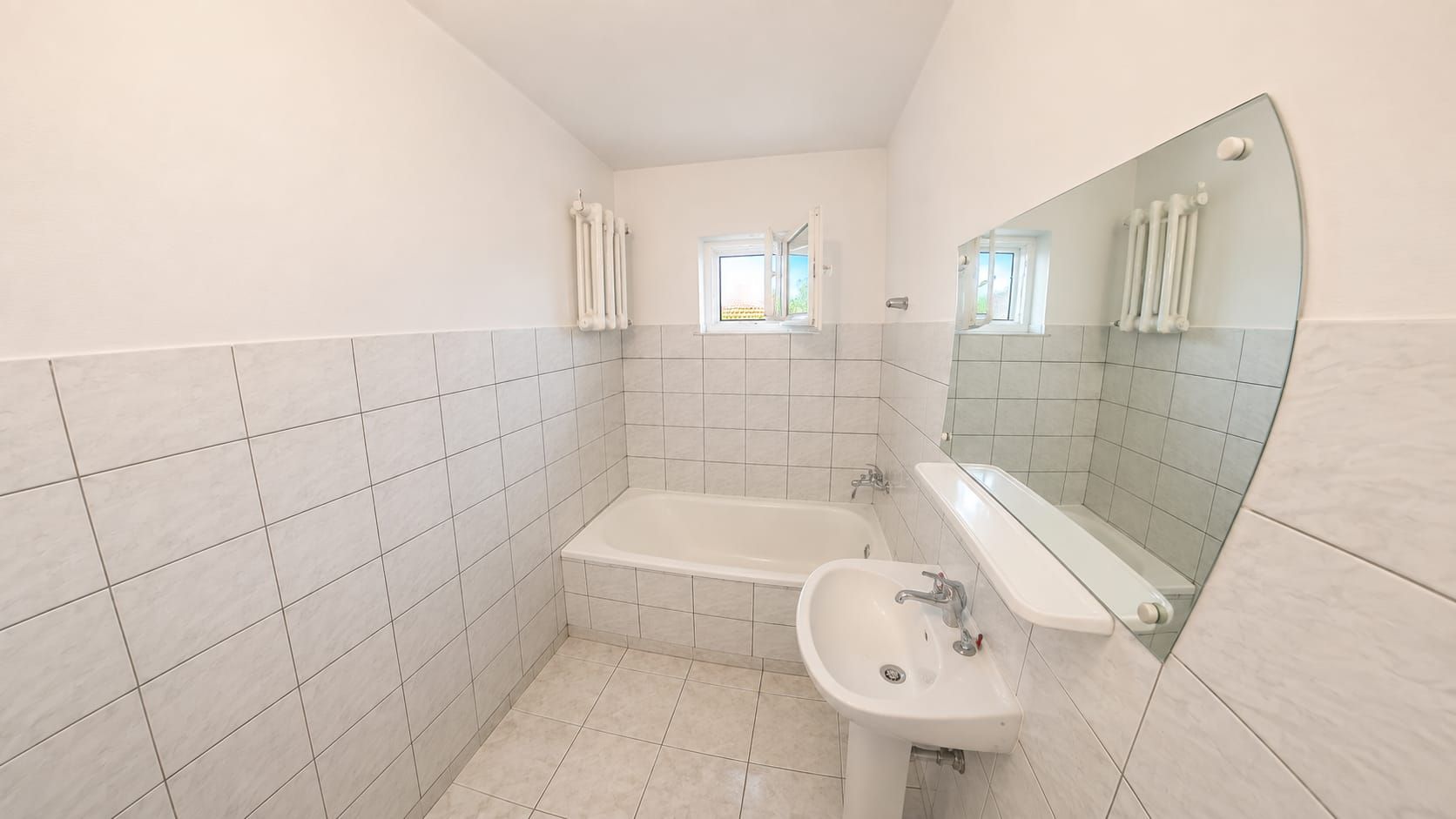 Casă cu 3 dormitoare și teren de 539 mp, Satu Mare str St, O Iosif - Poză 15