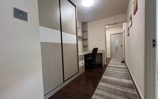Apartament 3 camere, zona Lazaret – de închiriat - Poză 4