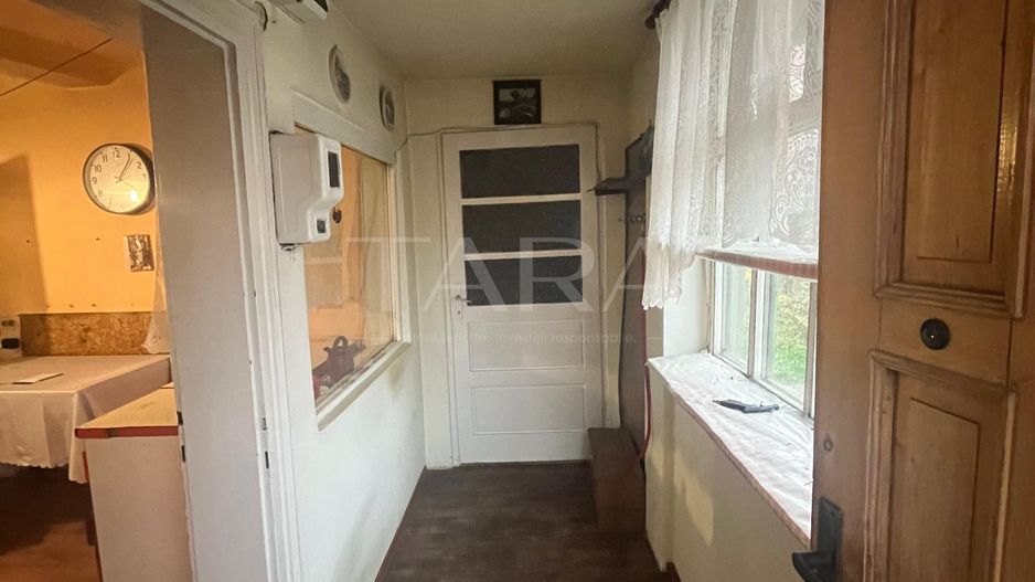 Casă cu două apartamente și teren generos în zona Iulius Mall. - Poză 5