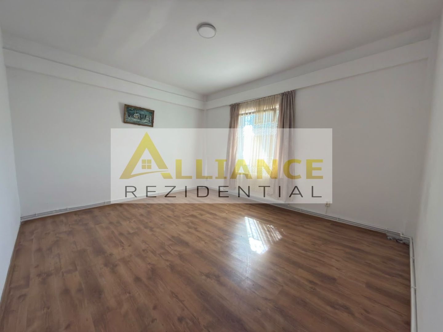 Casa individuala de vanzare in Catelu - 14 camere - teren 1550 mp - Poză 9