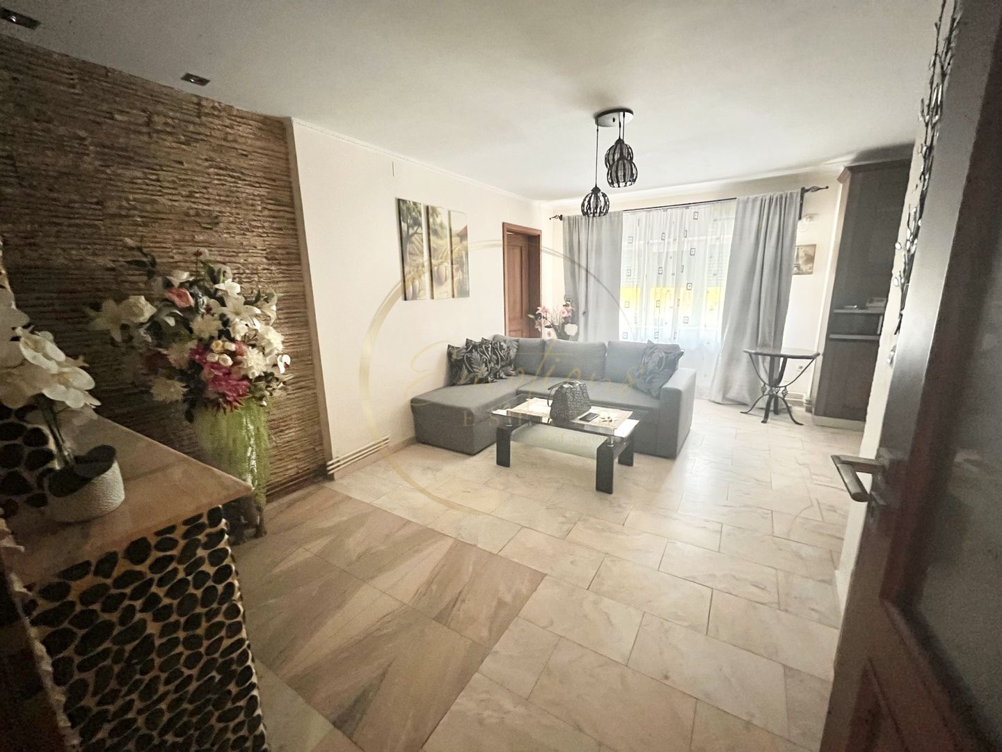 OCAZIE | Apartament 4 camere cu etaj - 130 mp - Poză 1