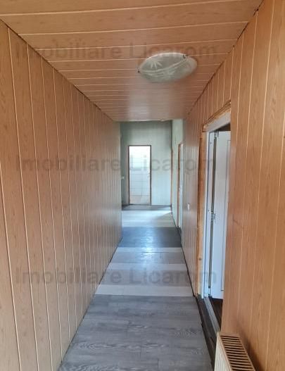 Proprietate in Cristian cu trei constructii+o fundatie,450000euro - Poză 44