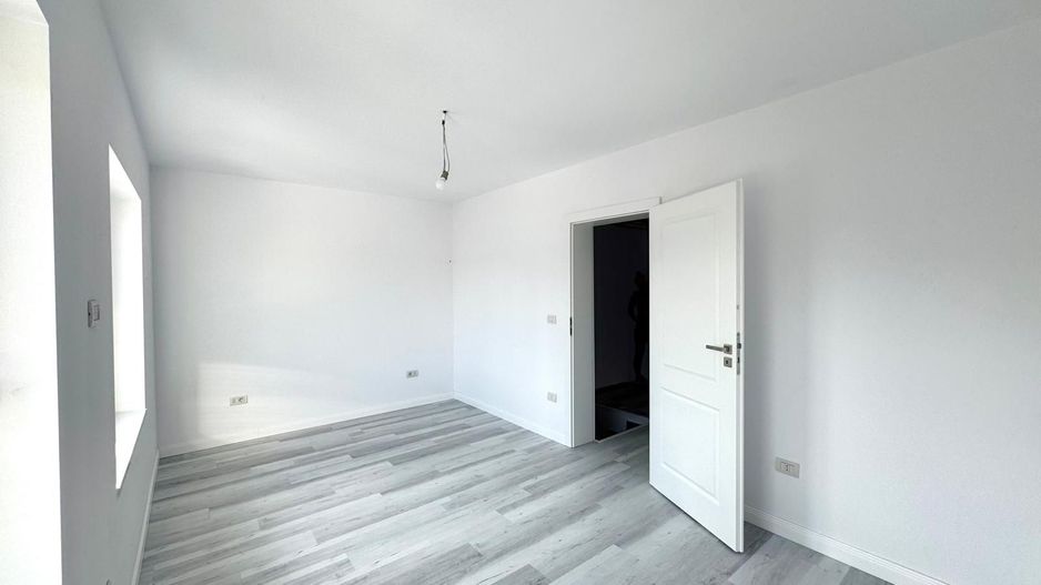 Duplex 4 camere -140.000€ pozitie excelenta |Săcălaz| - Poză 4