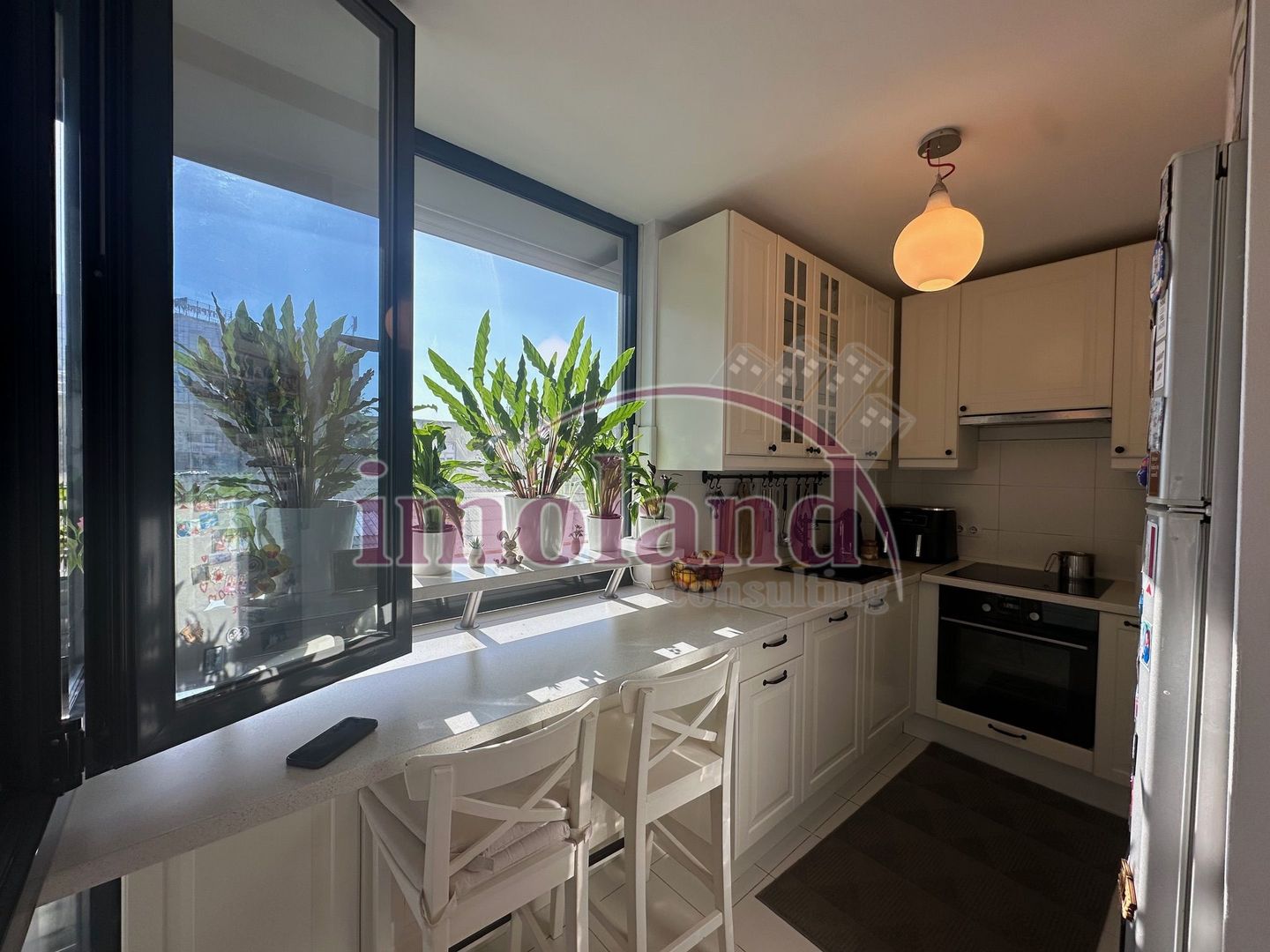 Vanzare - 3 camere cu logie - Complex DV24 - Calea Calarasilor - Poză 5