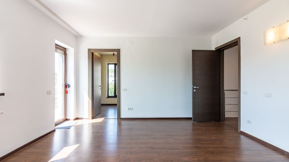 Casă / Vilă cu 5 camere de vânzare Alexandriei/Ion Conea - Poză 20