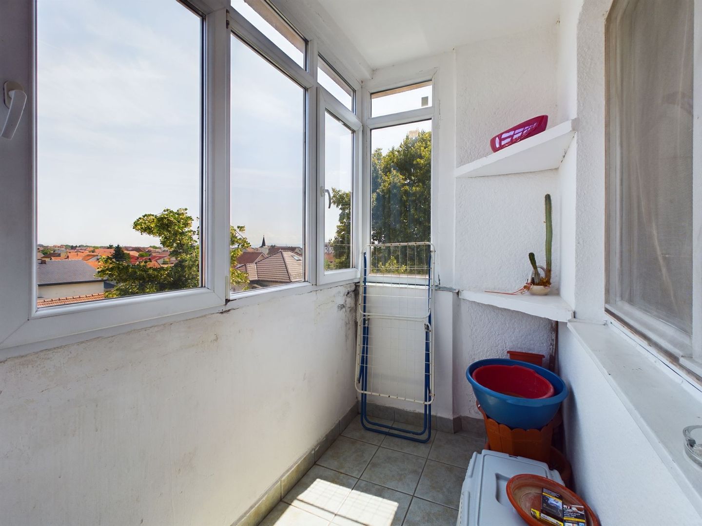 Apartament clasic cu 2 camere în Grădiște - Poză 7