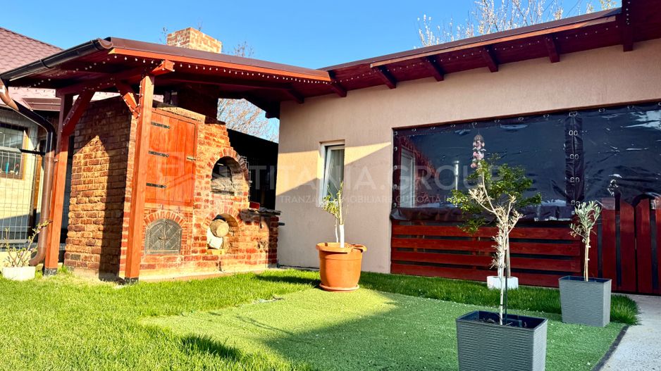 Se vinde “acasa”, 4 camere decomandate, panouri+baterii, teren 397mp,m - Poză 2