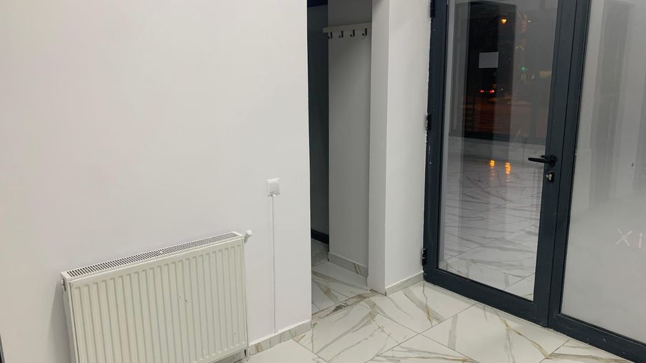 Spatiu comercial de inchiriat Damaroaia - Poză 7