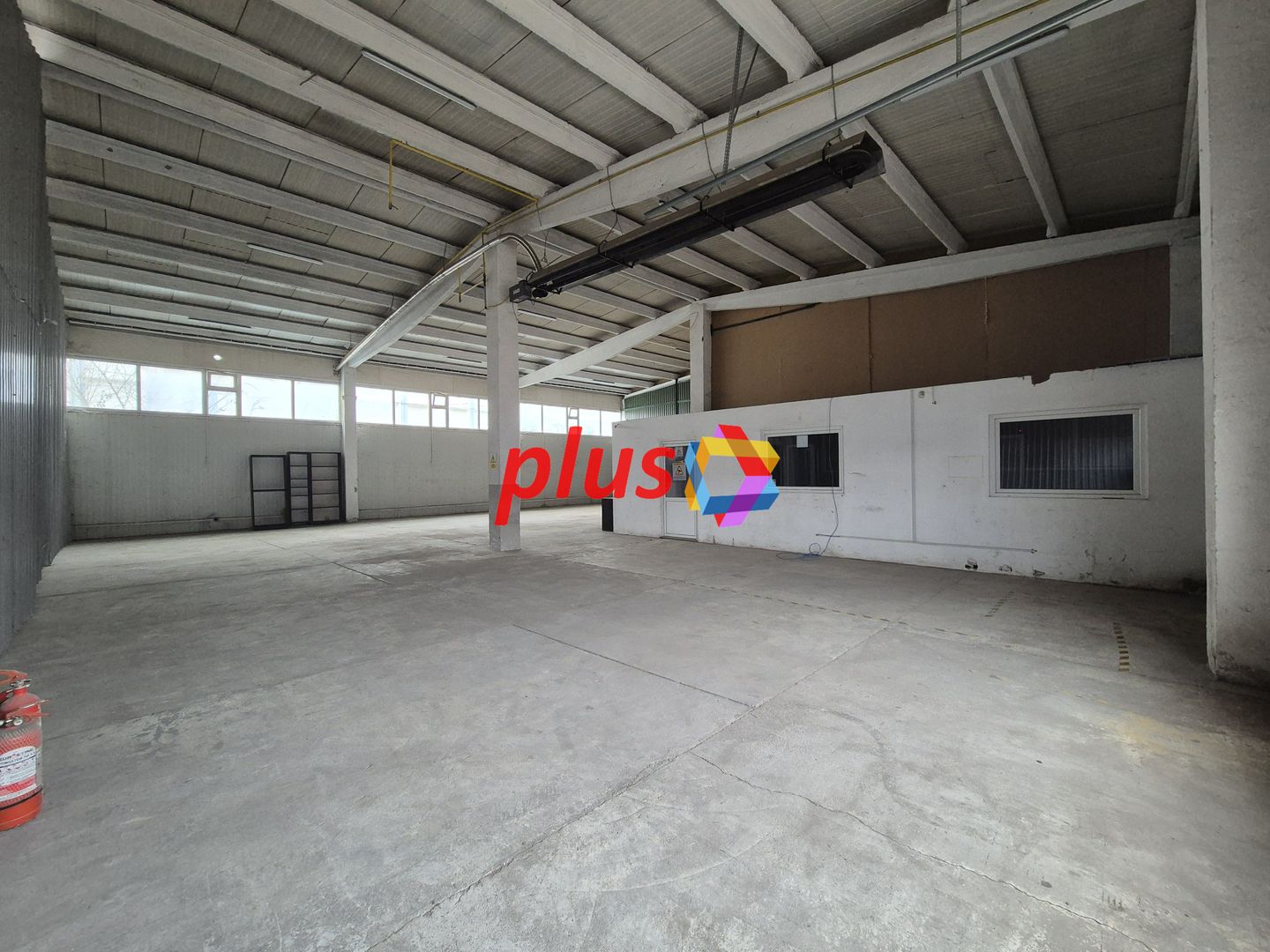 Hala de inchiriat Brașov - 280 mp plus-imo.ro - Poză 3