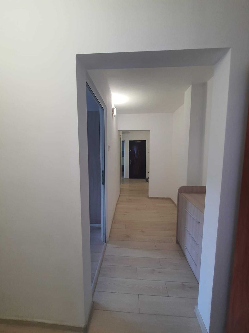 Apartament 3 camere, dec.-80mp-et2/4-500euro -Nicolina- Selgros - Poză 7