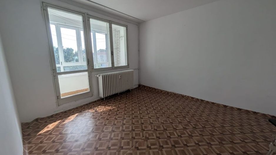 Vanzare Apartament 4 camere, 81 mp, balcon, bloc reabilitat, Rahova - Poză 2