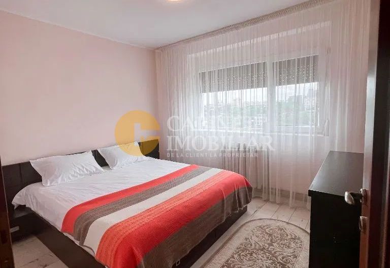 Chirie - 3 camere - Centru - Poză 12