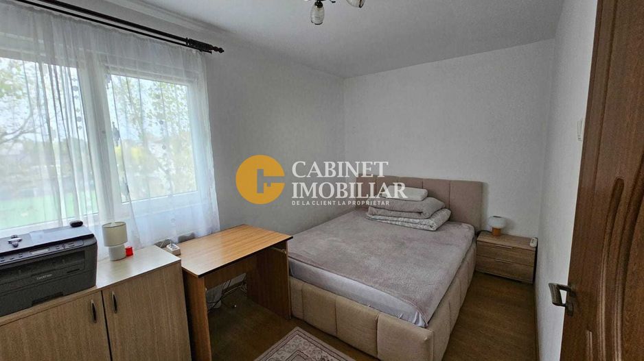 3 Camere semidecomandat, etaj intermediar-Zona Alexandru cel Bun - Poză 3