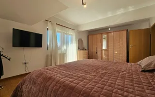 Casă individuala cu 5 camere, 270 mp, Tractorul - Coresi - Poză 20