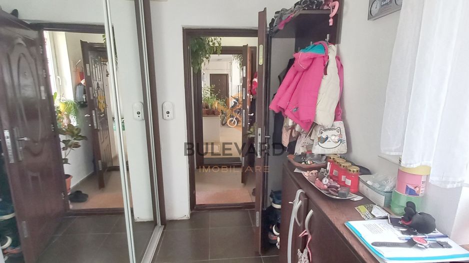 Apartament cu 2 camere,  zona strazii Plopilor Floresti! - Poză 8