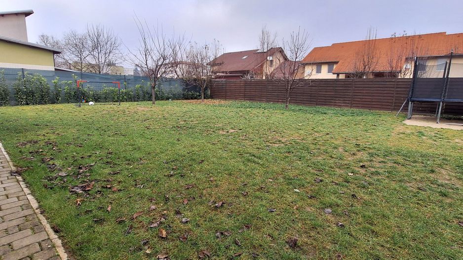 Casa individuala frumoasa si spatioasa in Giroc - Poză 2