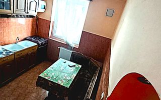 Vand apartament decomandat spatios cu 2 camere in Oravita. Comision ,,0'' - Poză 13