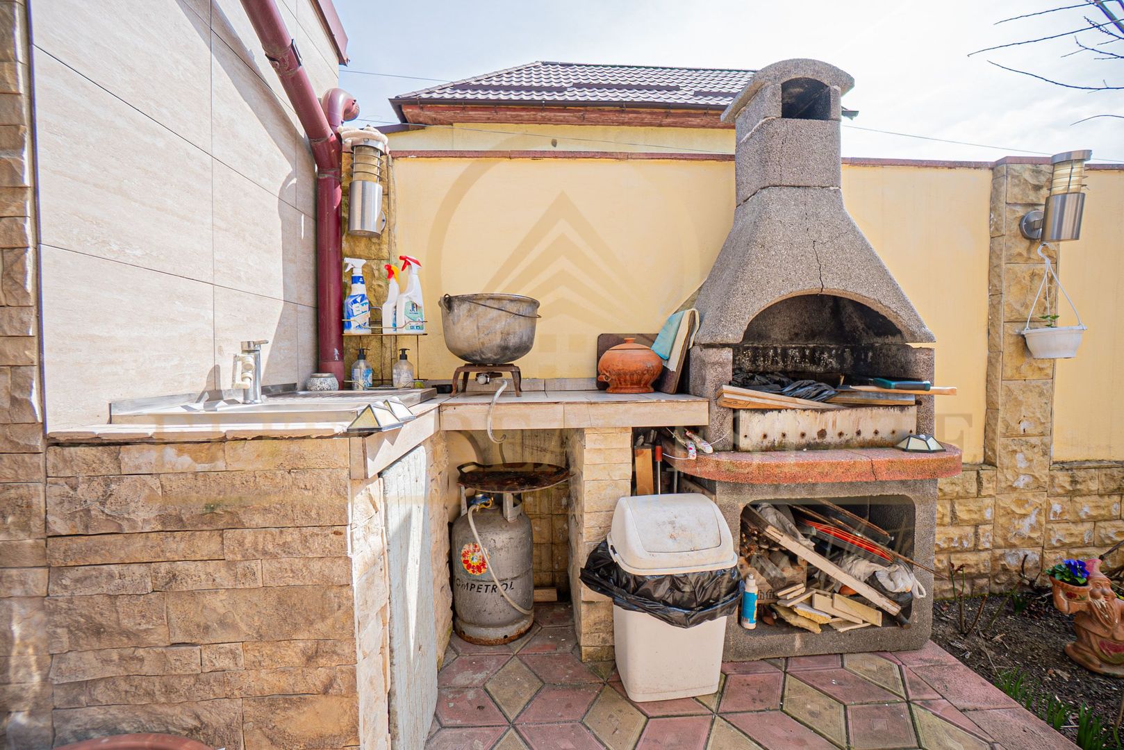 Casă cochetă în zona Anda |  Liniște, confort și intimitate - Poză 2