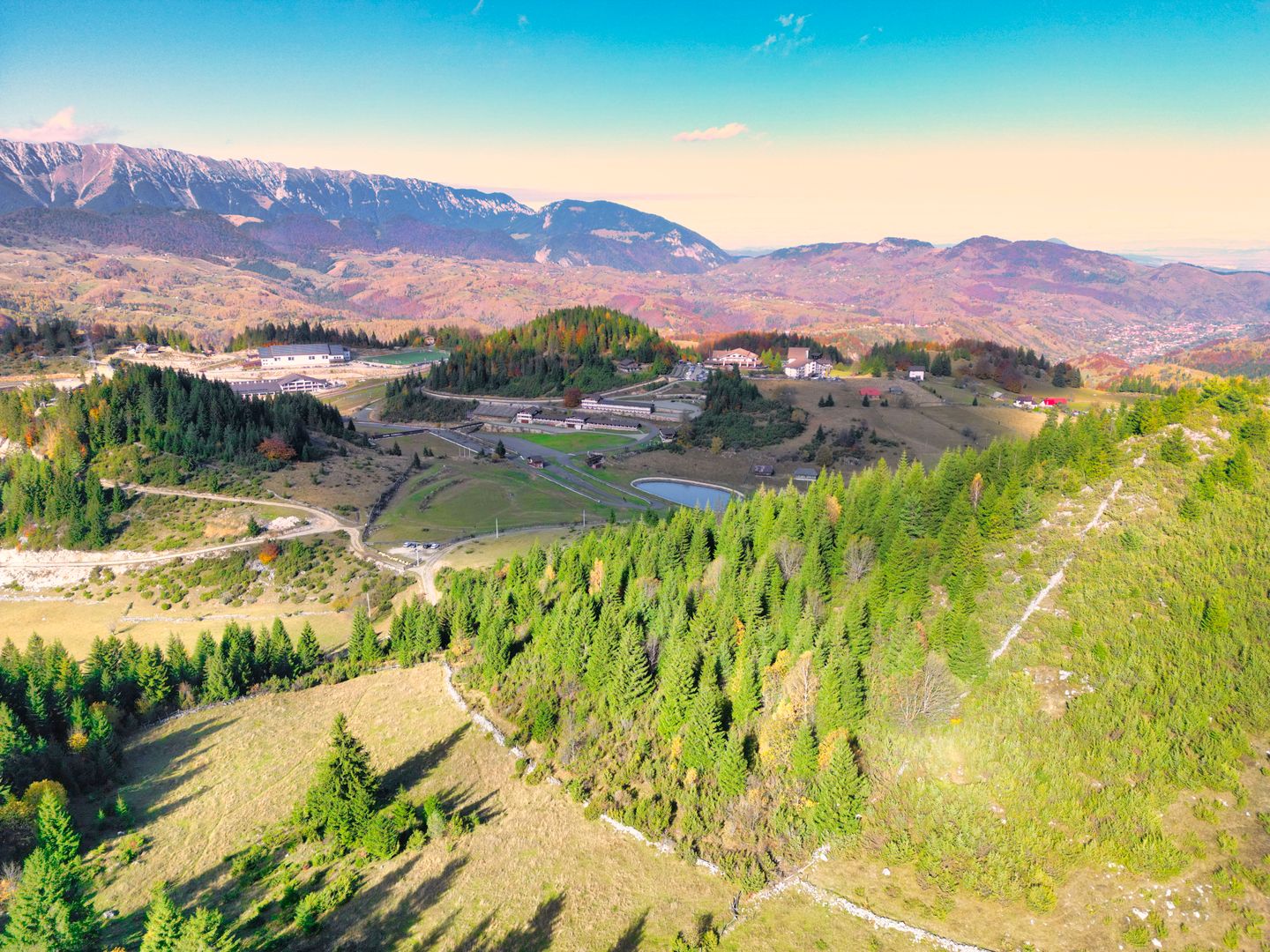 Teren 17590 mp în Fundata, lângă Cheile Grădiștei, Brașov! - Poză 4