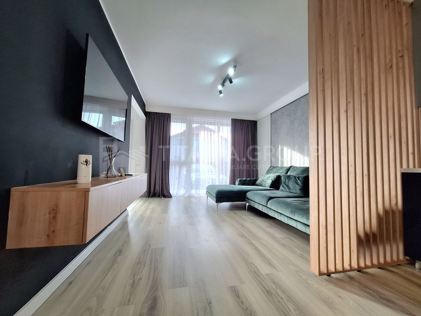 Casa mobilata modern, cu 3 camere de inchiriat - Sanpetru - Poză 19